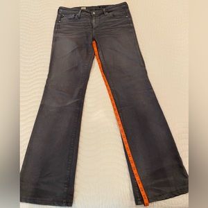 Yes the tape measure is in the cover shot AG dark gray Angel bootcut jeans